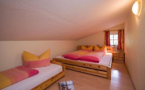 Appartement Irmgard — 4-Star Luxury Hotel in Brixen Im Thale, Austria