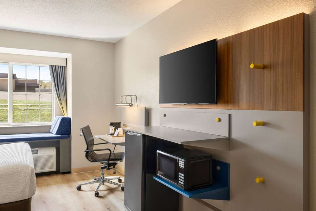 Microtel Inn & Suites by Wyndham New Ulm - photo 23