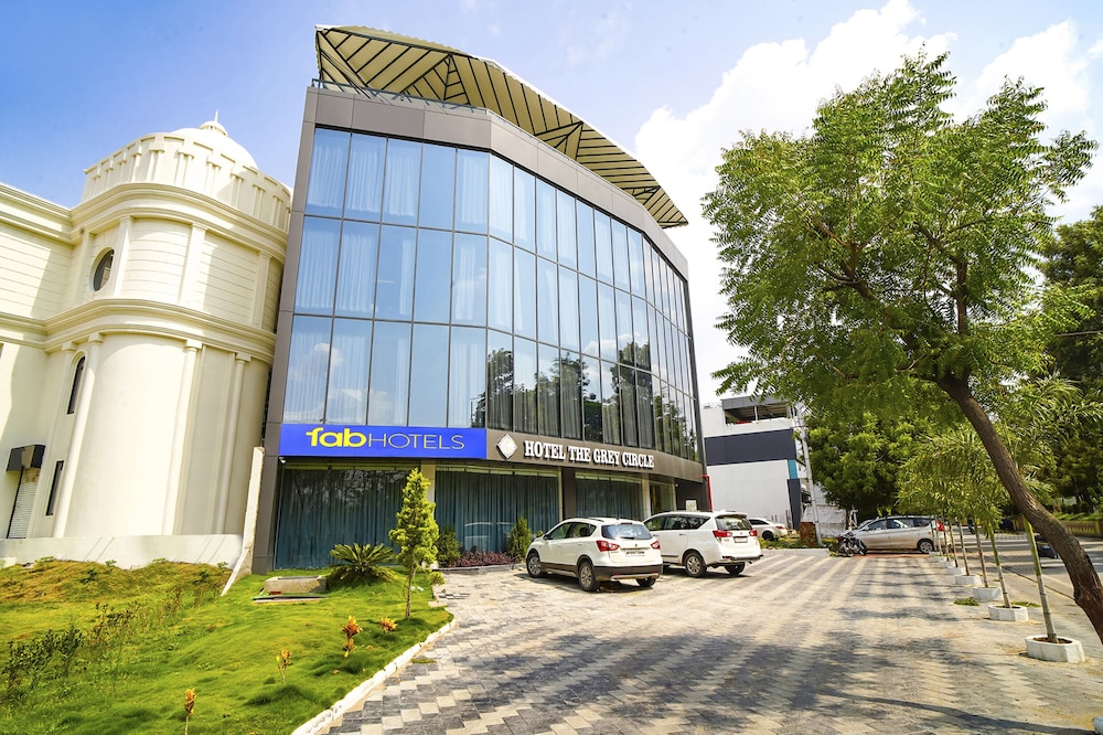 Fabhotel Prime The Grey Circle - last minute hotel in Indore