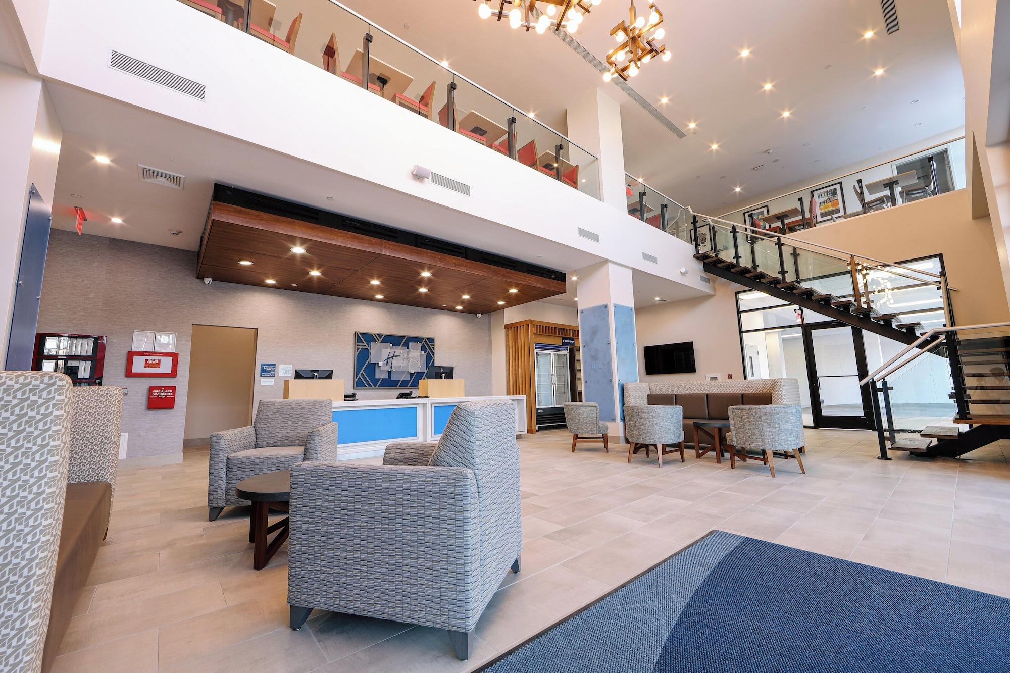 Holiday Inn Express Long Island City E New York by IHG - photo 6