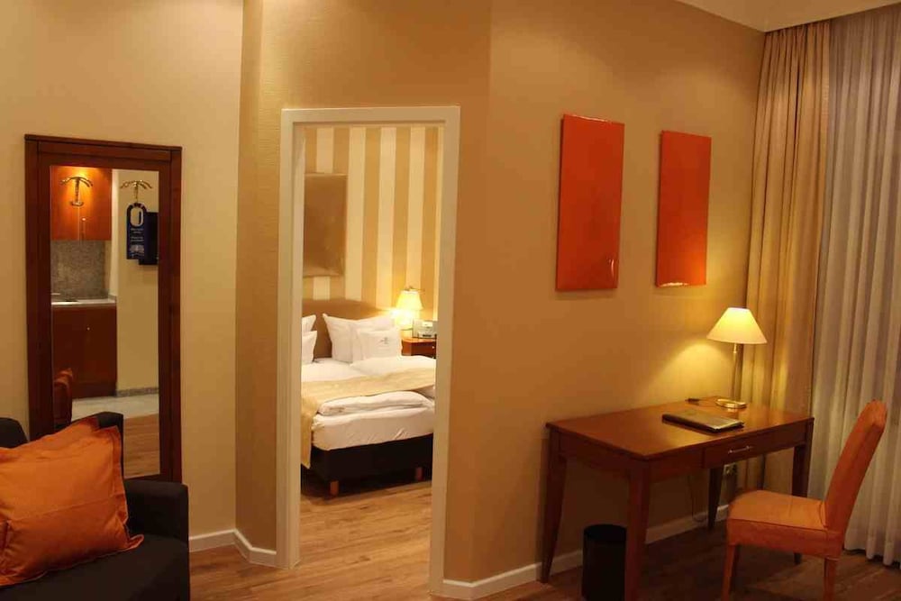 Hotel Savoy Hannover in Hannover, Germany