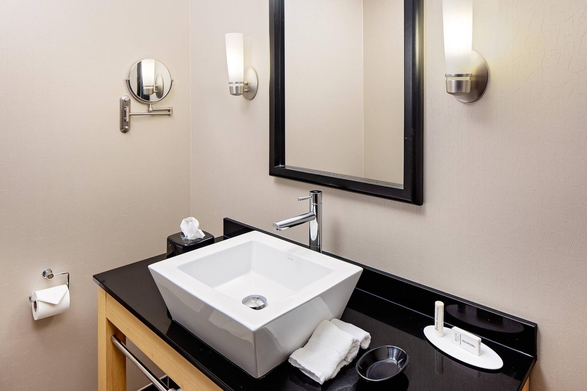 SpringHill Suites Green Bay - photo 15