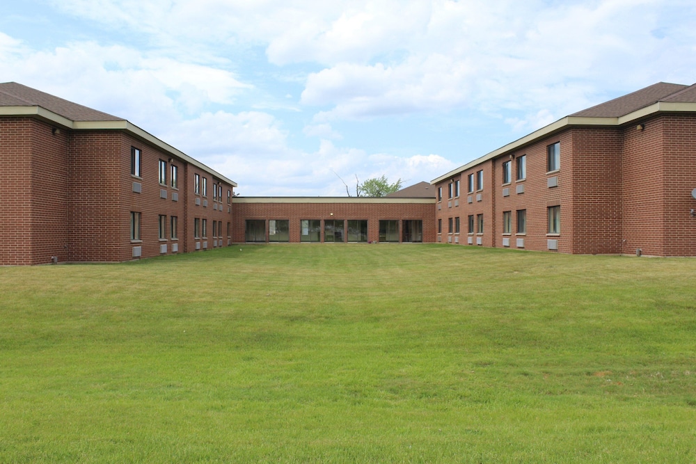 Red Roof Inn Gurnee Waukegan - photo 15