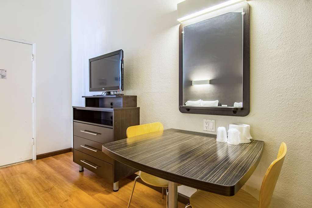 Studio6 Cypress CA - photo 13