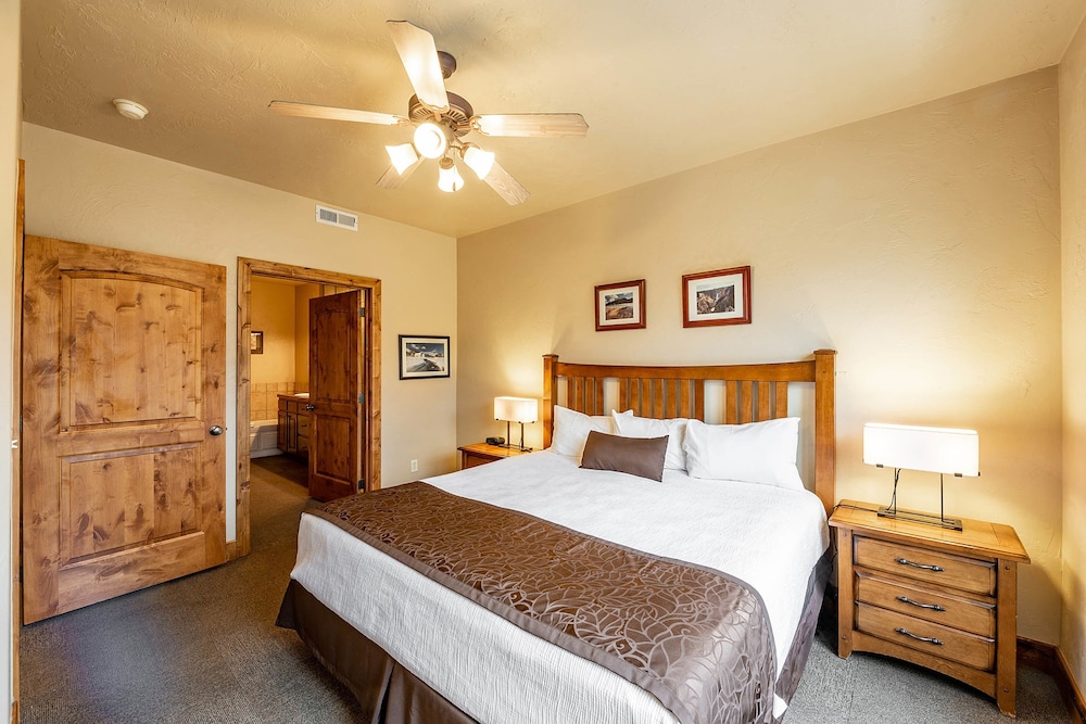 Fox Point at Redstone by All Seasons Resort Lodging - photo 6