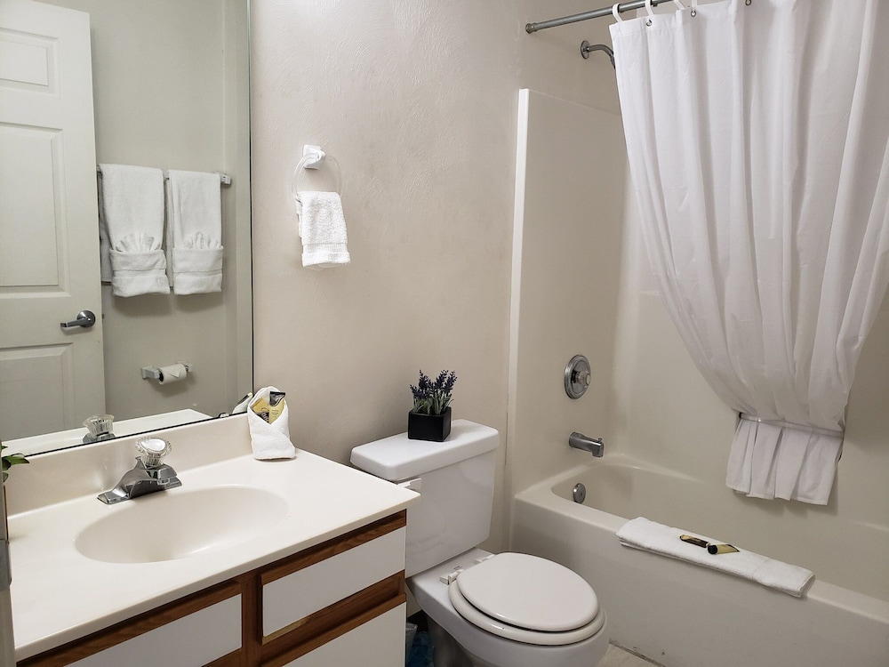 Affordable Suites Burlington - photo 20