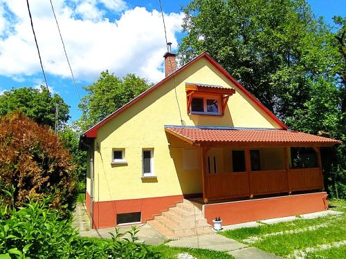 Twins House Janka Apartman — 4-Star Luxury Hotel in Bogacs, Hungary