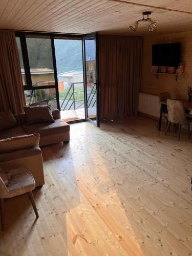 EMKA Cottages Kazbegi — Step'antsminda — photo 2