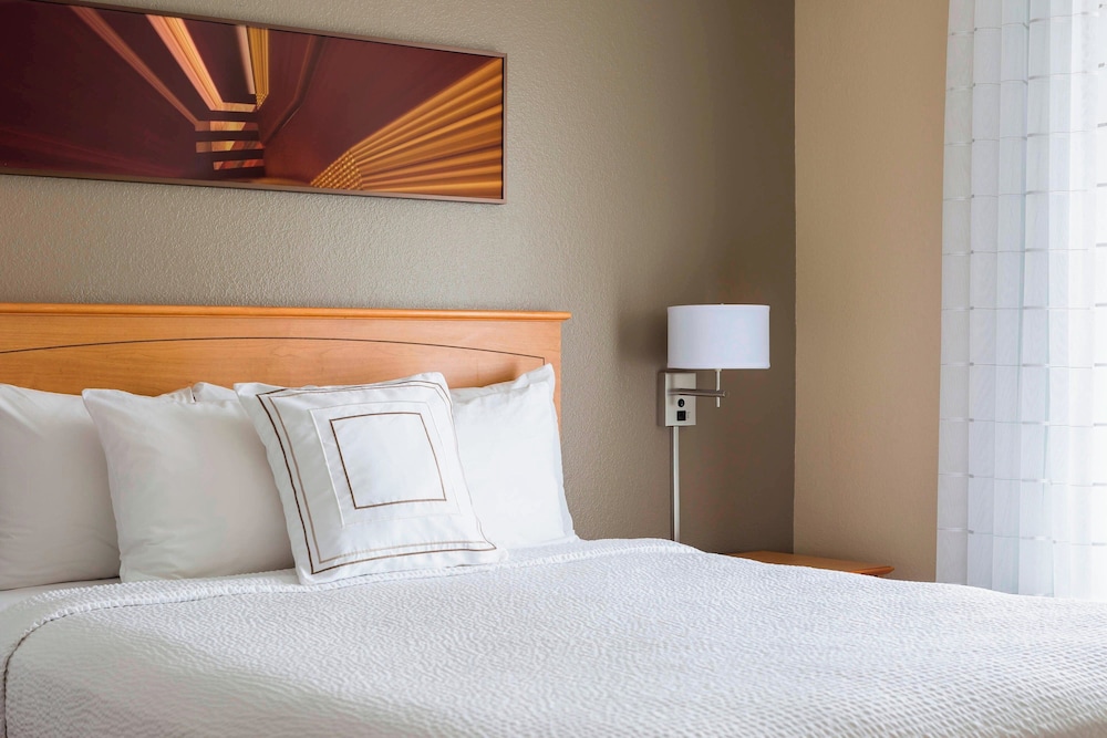 TownePlace Suites By Marriott Phoenix North - photo 7