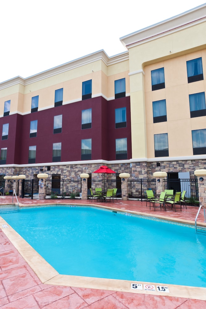 Hampton Inn & Suites Tulsa Central - photo 30