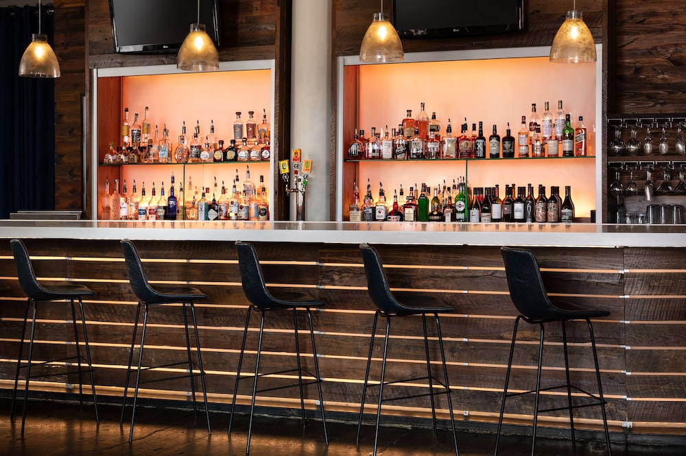 Canvas Hotel Dallas - photo 42