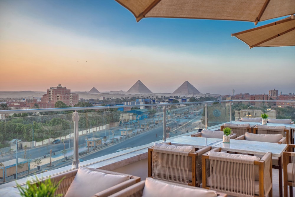 Mazar Pyramids Hotel in Giza, Egypt