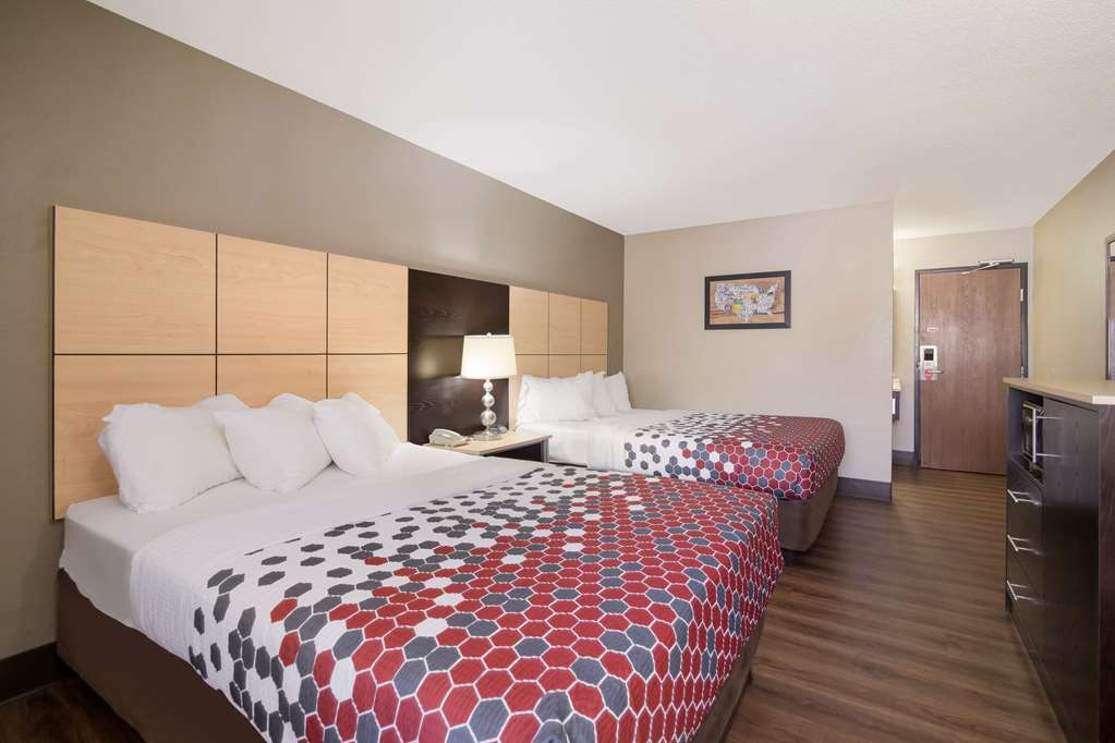 Econo Lodge Grand Forks near University - photo 19