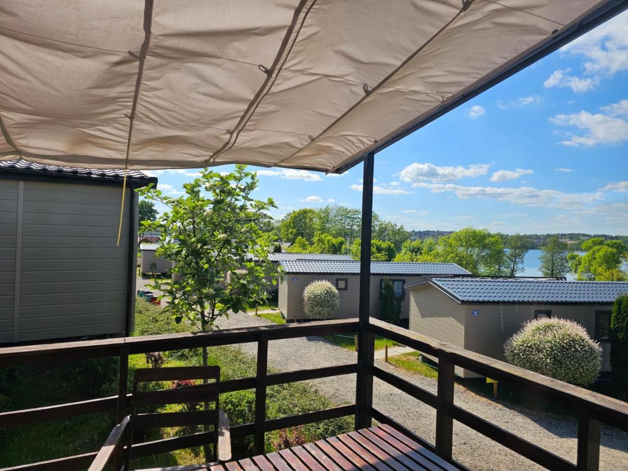 Domek Letniskowy Nad Jeziorem W Ow Bachus Do 6 Osob — Chmielno