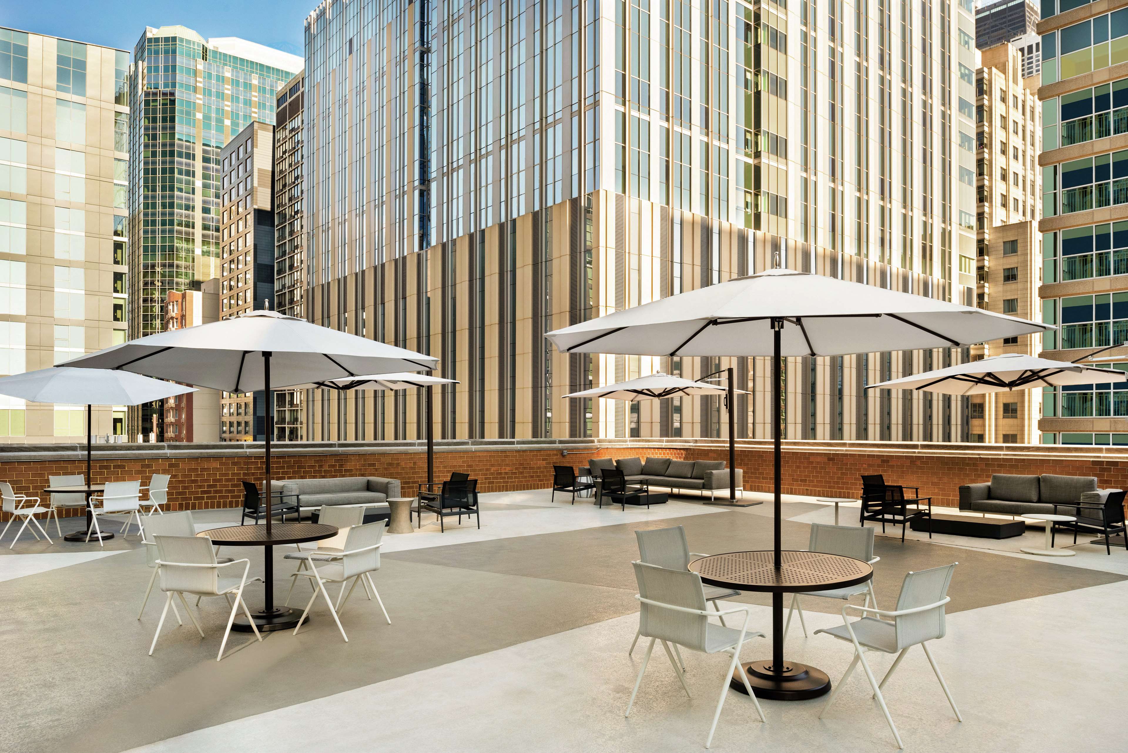 Hilton Grand Vacations Chicago Downtown Magnificent Mile - photo 5
