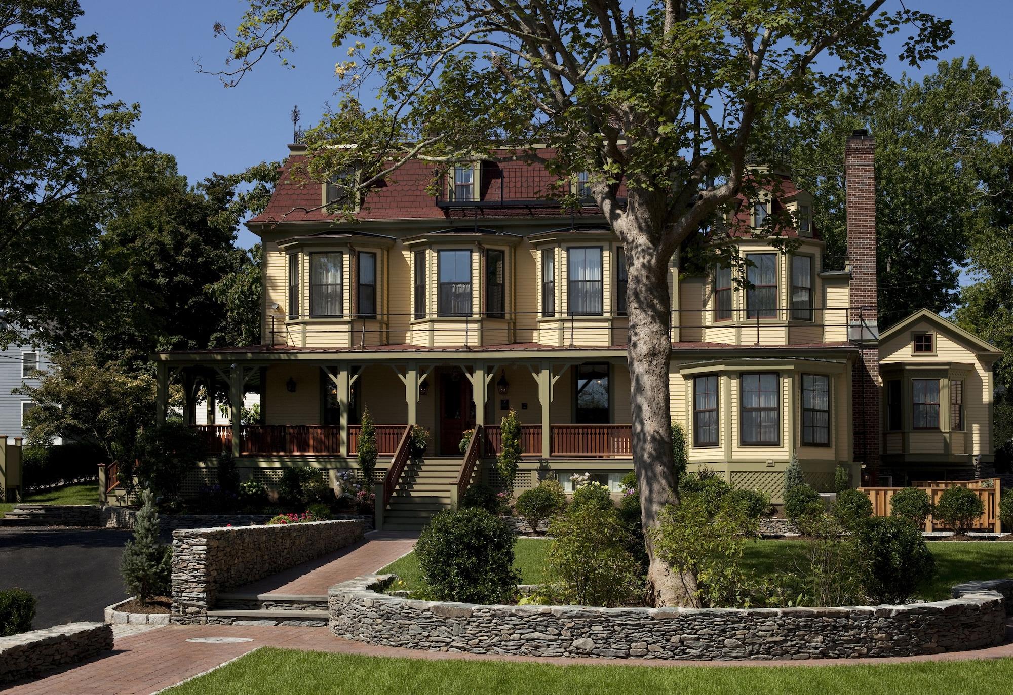 Cliffside Inn - featured photo