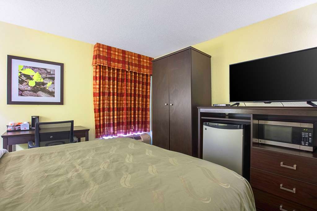 Quality Inn Holly Springs South - photo 11
