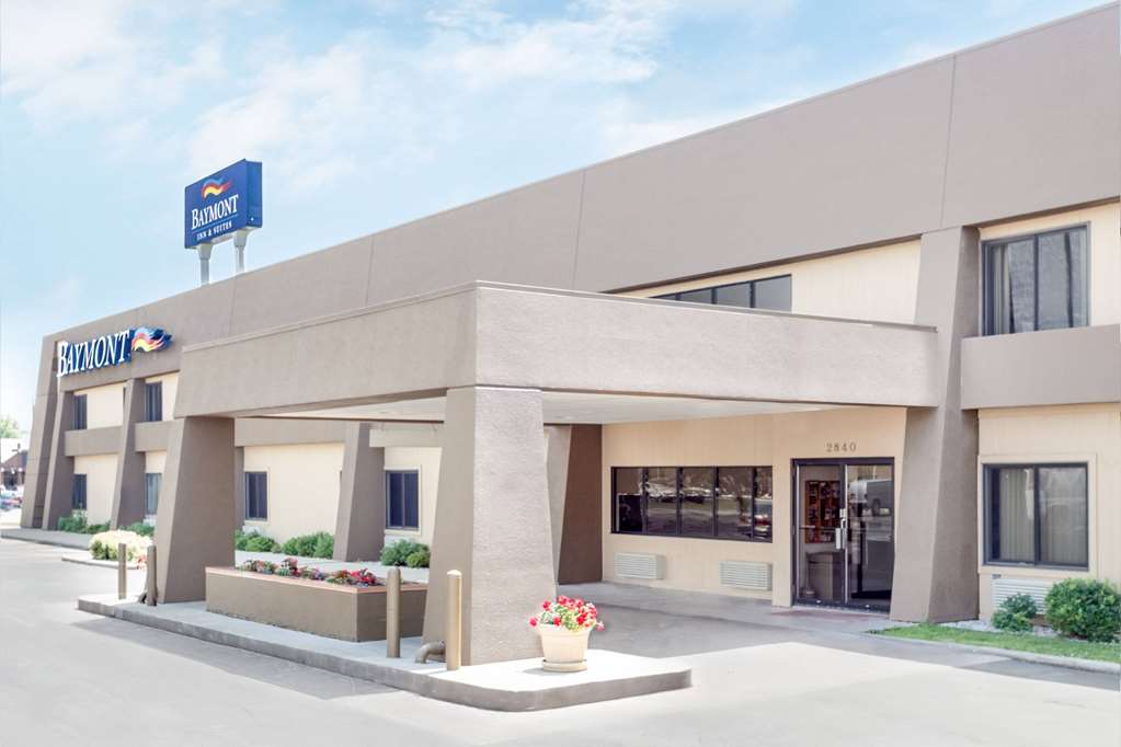 Baymont by Wyndham Green Bay - photo 3