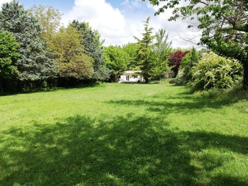 Gite Nature Campagne Calme Piscine Spa — Pierrevert