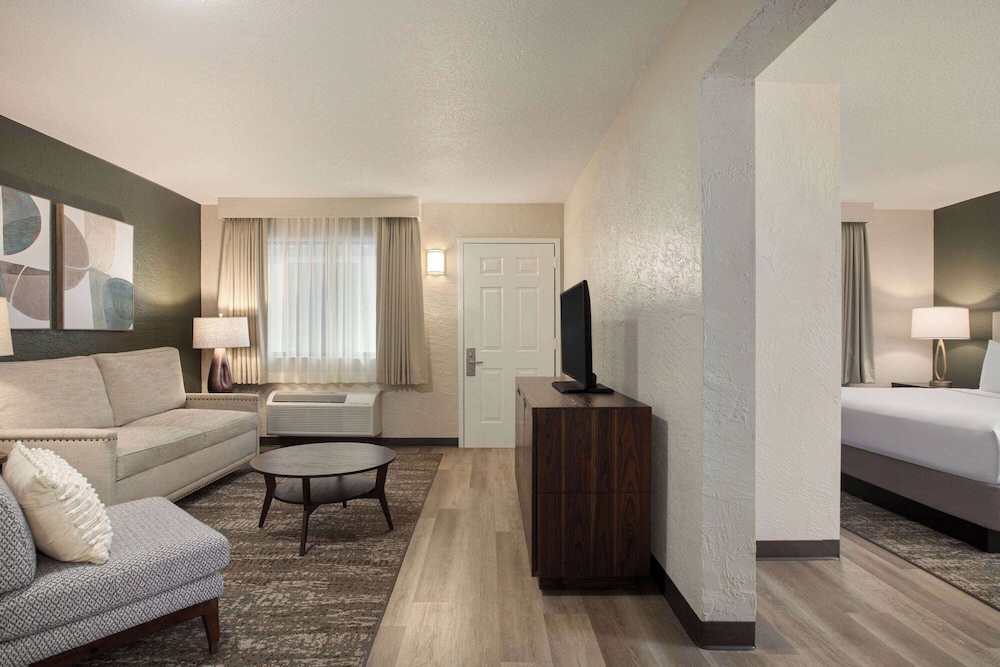 Mai Hana Hotel & Suites International Drive - photo 22