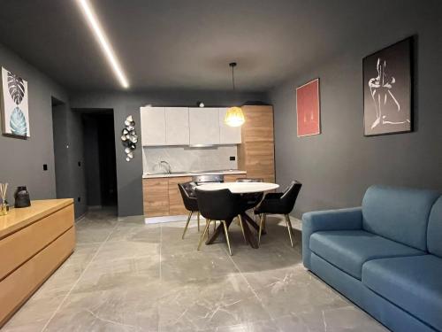 Davis Kaizen — Brindisi — photo 4