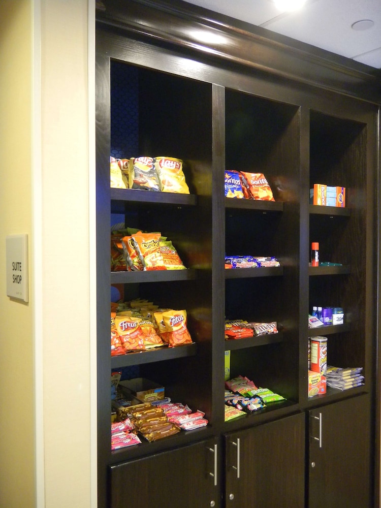 Hampton Inn Orange - photo 20