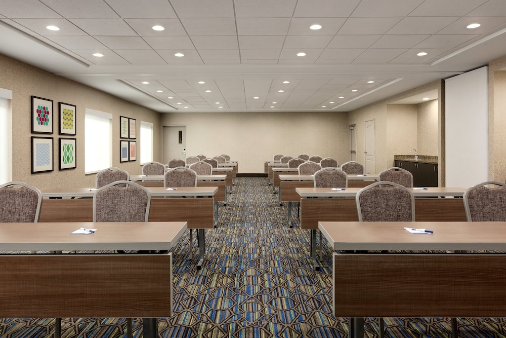 Holiday Inn Express Hotel & Suites Merced by IHG - photo 48