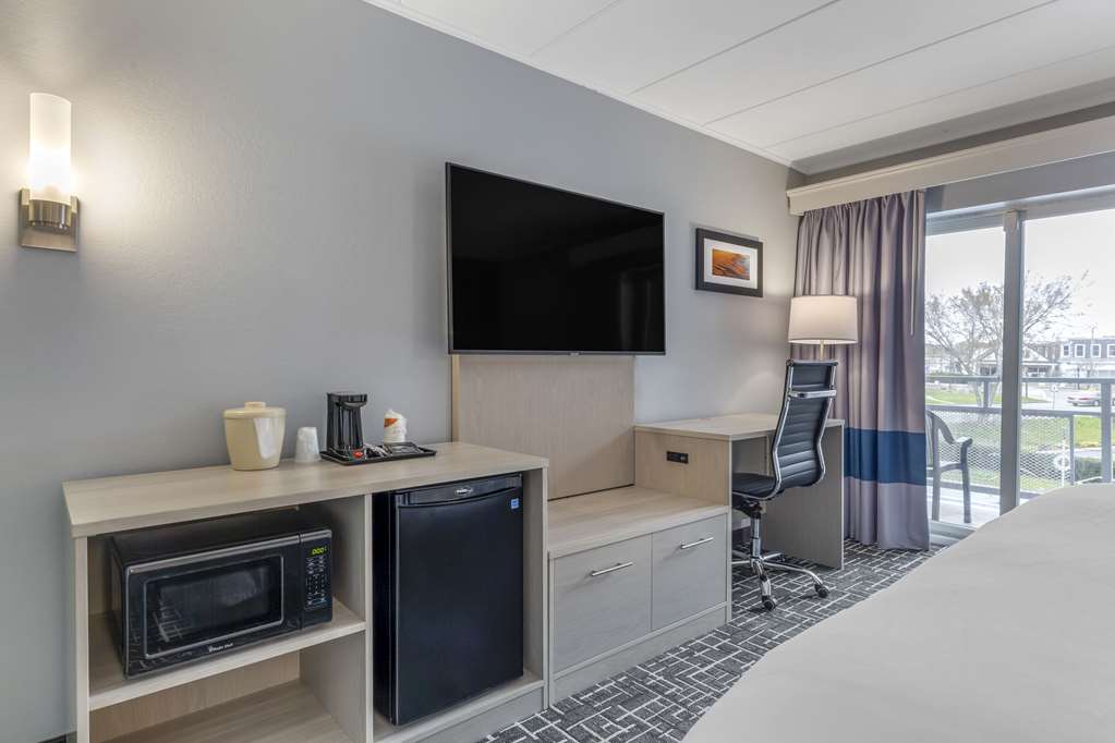 Comfort Inn Hyannis Cape Cod - photo 14