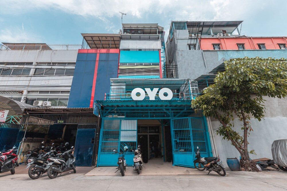 Hotel O Balcon Biru - last minute hotel in Jakarta