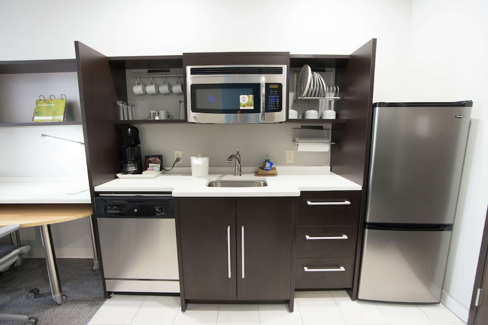 Home2 Suites by Hilton Tulsa Hills - photo 7