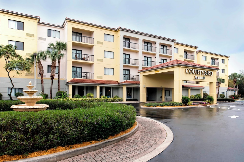Courtyard By Marriott Fort Lauderdale Coral Springs — hotel in Coral Springs