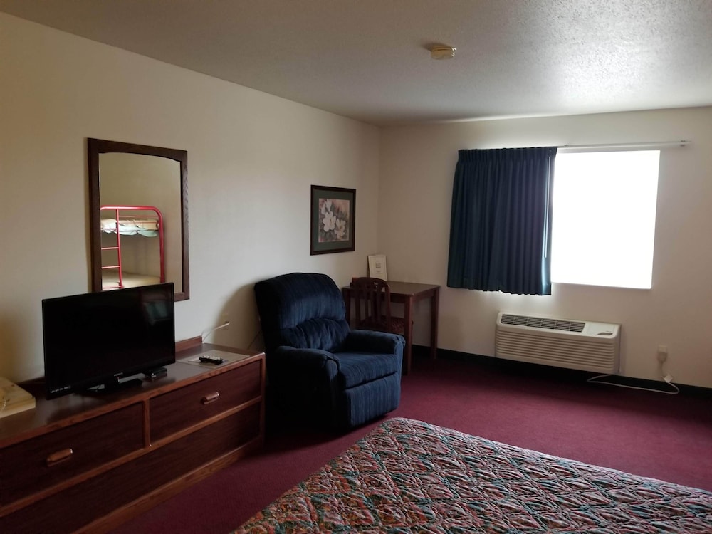 Bilmar Inn & Suites Dell Rapids Near Sioux Falls - photo 25