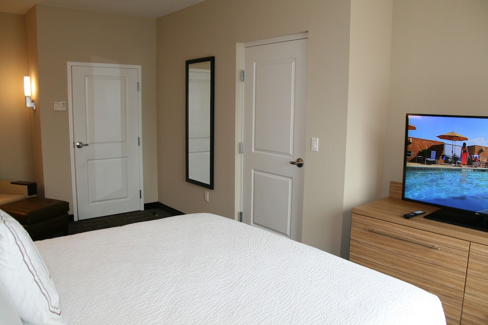 TownePlace Suites By Marriott Boynton Beach - photo 8
