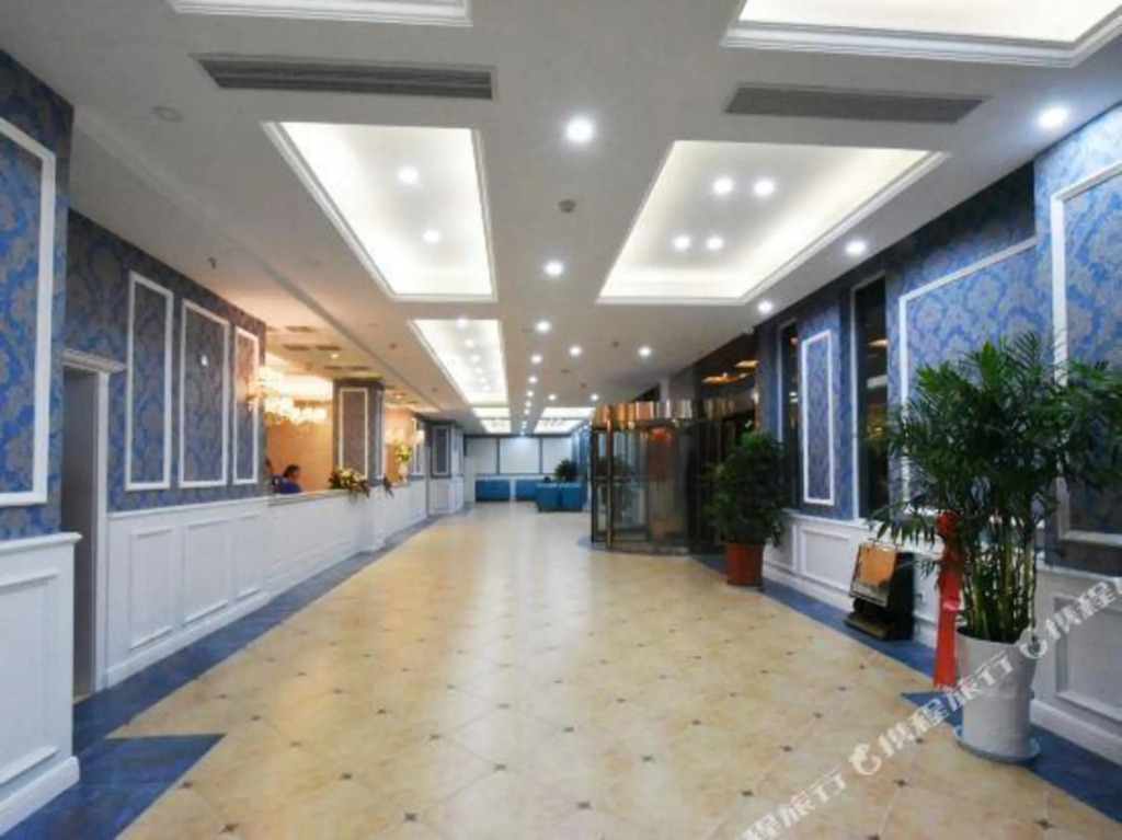 Lanwan Holiday Hotel — hotel in Pizhou