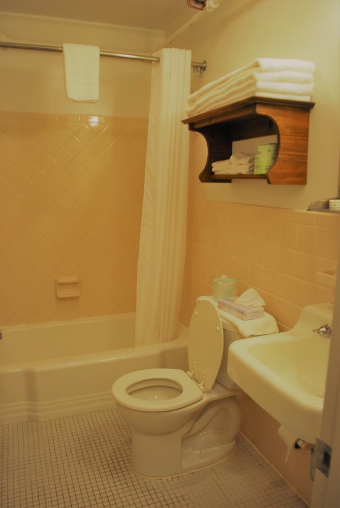 Lankford Hotel and Lodge - photo 56