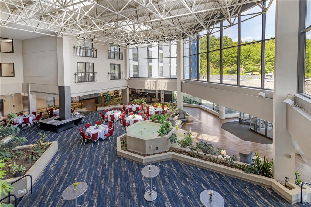 Best Western Royal Plaza Hotel & Trade Center - photo 91