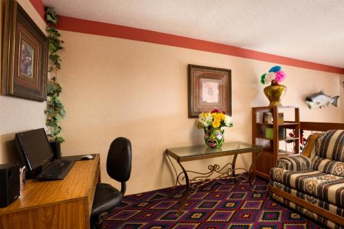 Super 8 by Wyndham Las Vegas - photo 29