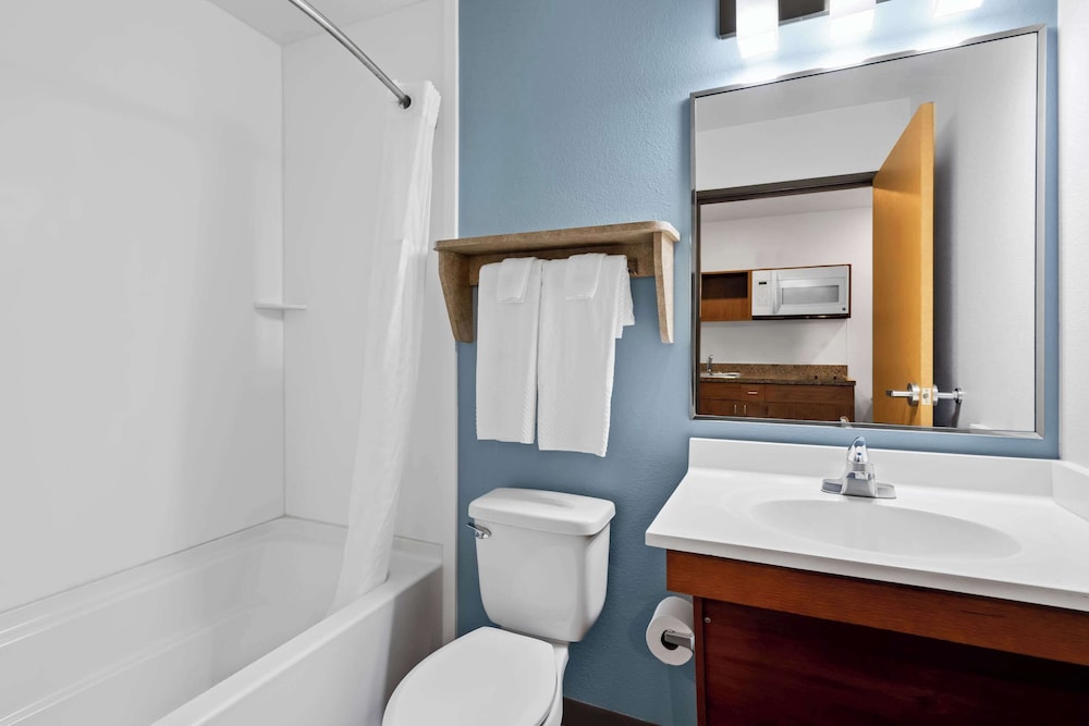 WoodSpring Suites Hobbs - photo 21