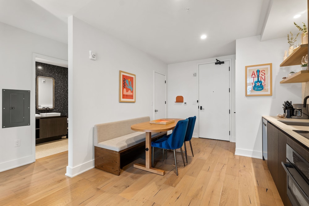 Austin Condo Hotel - photo 243