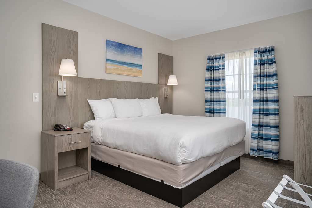 Lighthouse Suites Best Western Signature Collection - photo 18