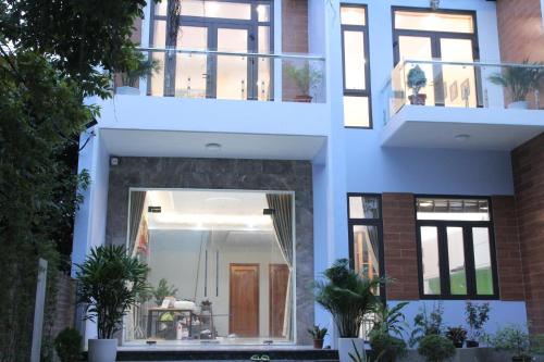 Hang Mua Sunrise Homestay — 5-Star Luxury Hotel in Ninh Binh, Vietnam