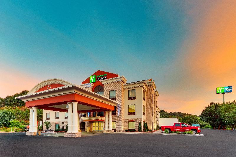 Holiday Inn Express & Suites Corbin by IHG - photo 5