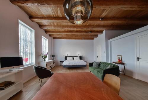 Be Happy Friesland Studios — 4-Star Luxury Hotel in None, Netherlands