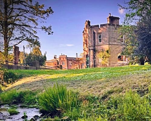 East Lodge Chillingham Castle — 4-Star Luxury Hotel in Alnwick, United Kingdom