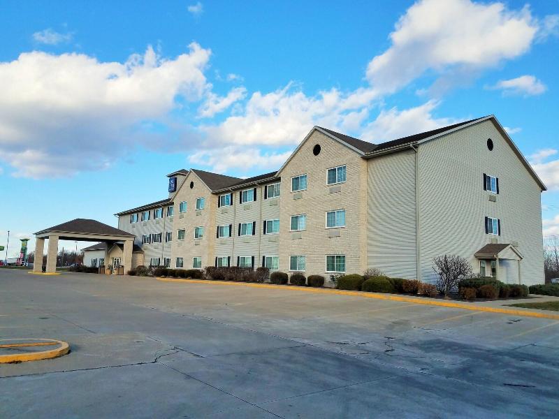 Oak Hill Inn & Suites - photo 4