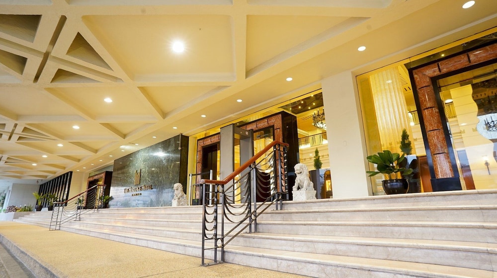 The Heritage Hotel Manila — 4-Star Luxury Hotel in Pasay, Philippines