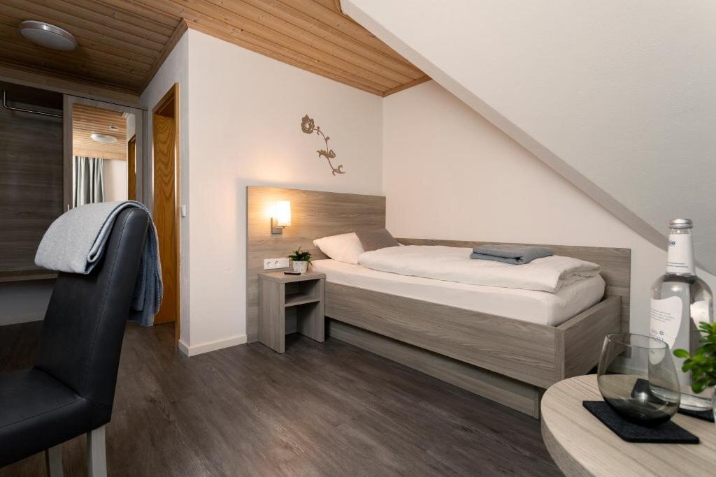 Hotel am Ludwigskanal — Wendelstein — photo 4