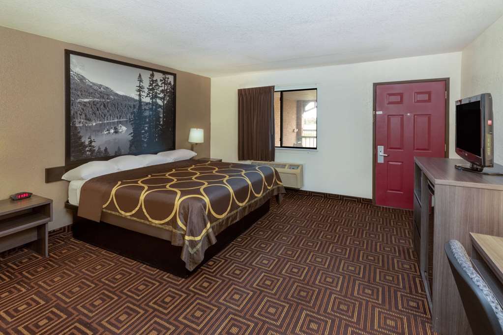 Super 8 by Wyndham Seguin - photo 24
