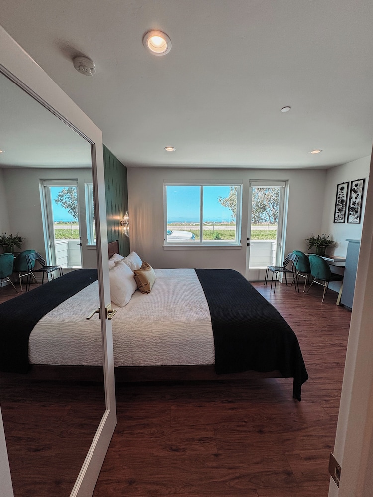 Rhapsody in View Boutique Hotel - photo 23