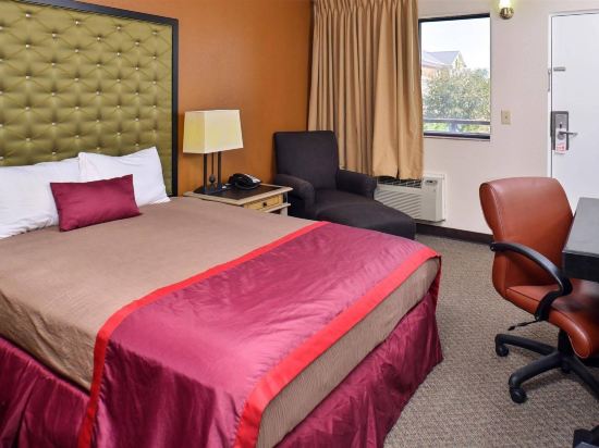 Red Coach Inn & Suites - photo 20